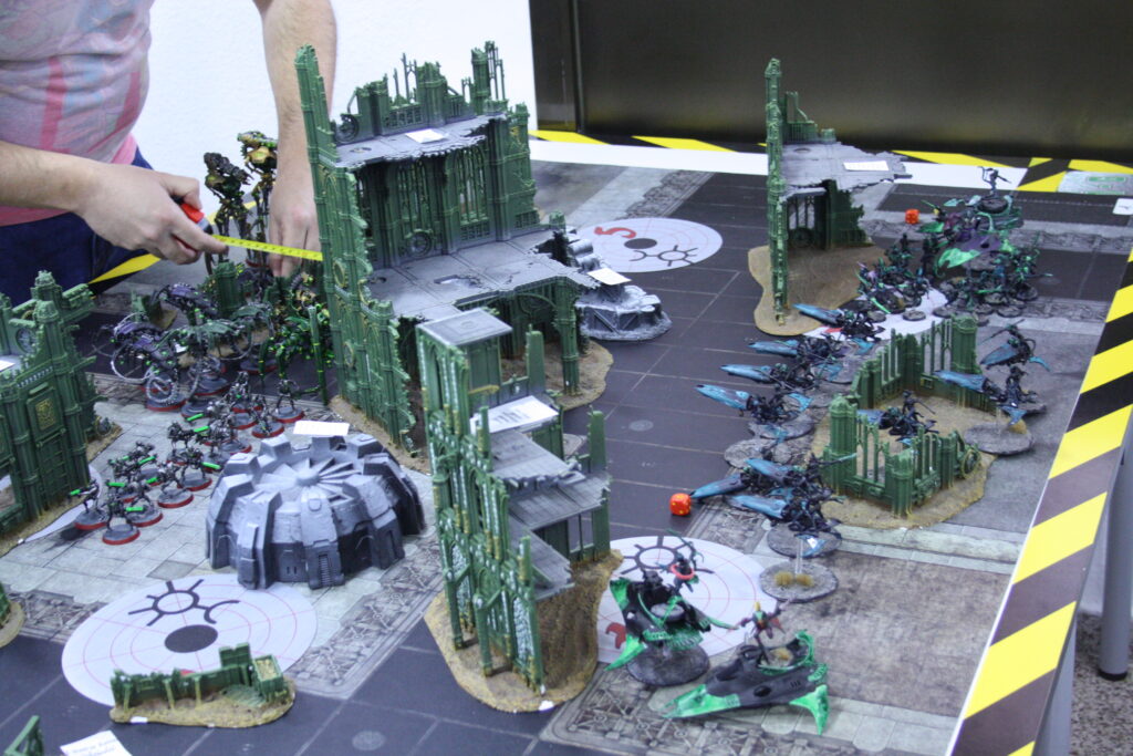 Mesa 1 Arlequines Vs Necrones